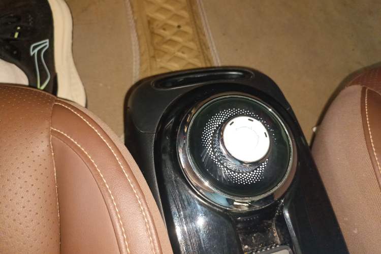 Used Wuling Bingo 2023 333 km Lingxi Connected Version Gear Lever