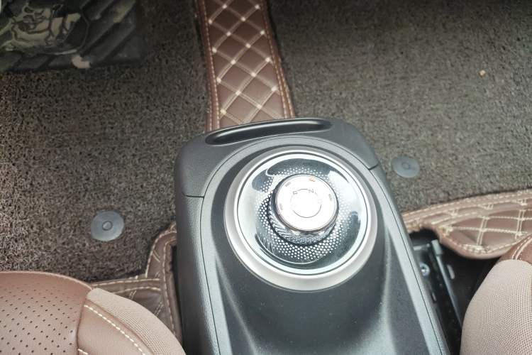 Used Wuling Bingo 2023 203km Comfort Edition Gear Lever