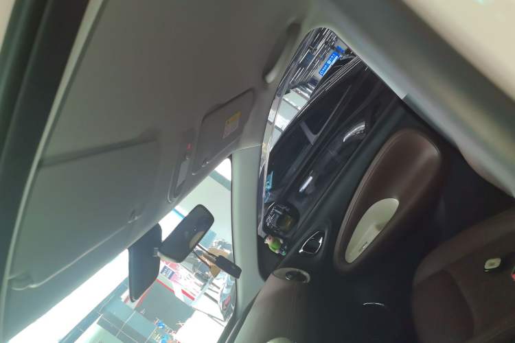 Used Wuling Bingo 2023 410 km Lingxi Deluxe Edition Headliner