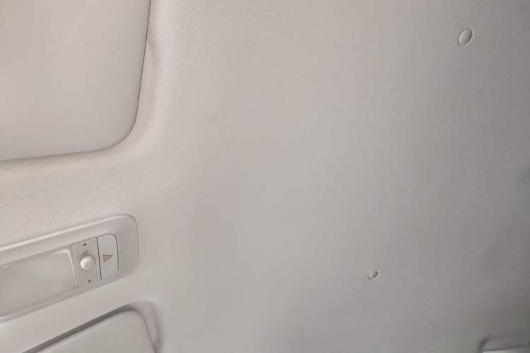 Used Wuling Bingo 2023 333 km Lingxi Connected Version Headliner