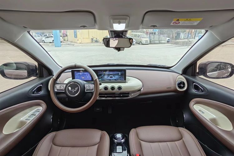 Used Wuling Bingo 2023 333 km Enjoyment Version Interior 1
