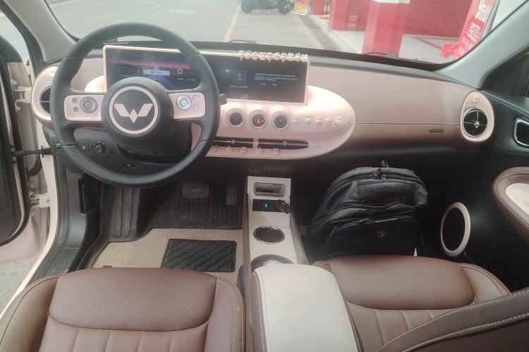 Used Wuling Bingo 2023 410 km Lingxi Deluxe Edition Interior 2