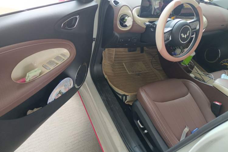 Used Wuling Bingo 2023 333 km Lingxi Connected Version Interior 3