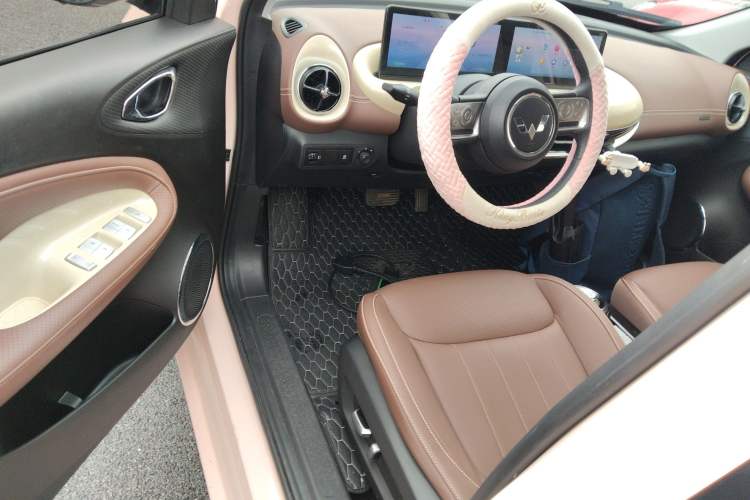 Used Wuling Bingo 2023 410 km Lingxi Deluxe Edition Interior 3