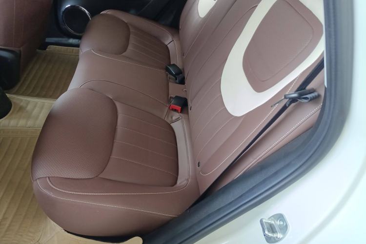 Used Wuling Bingo 2023 333 km Lingxi Connected Version Interior 4
