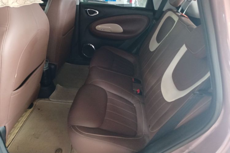 Used Wuling Bingo 2023 333 km Lingxi Connected Version Interior 4