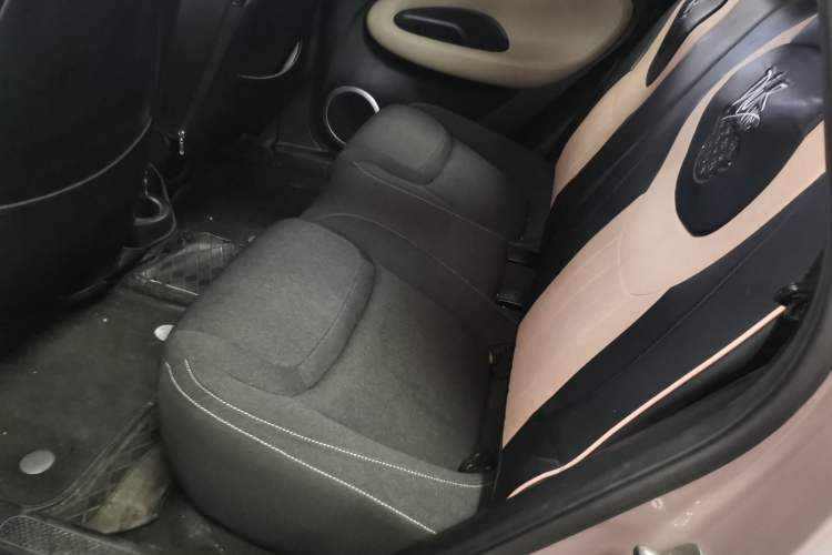Used Wuling Bingo 2023 203km Light Edition Interior 4
