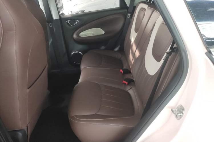Used Wuling Bingo 2023 333 km Lingxi Connected Version Interior 4