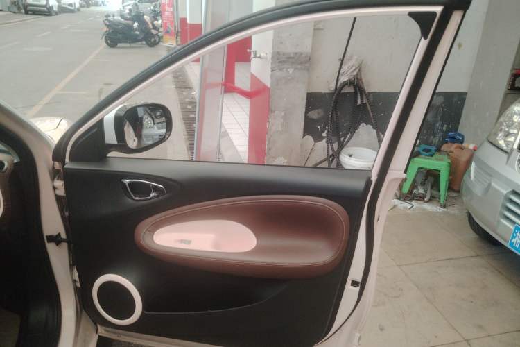 Used Wuling Bingo 2023 410 km Lingxi Deluxe Edition Interior 5