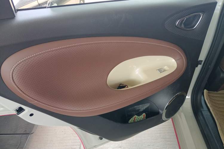 Used Wuling Bingo 2023 333 km Lingxi Connected Version Interior 8
