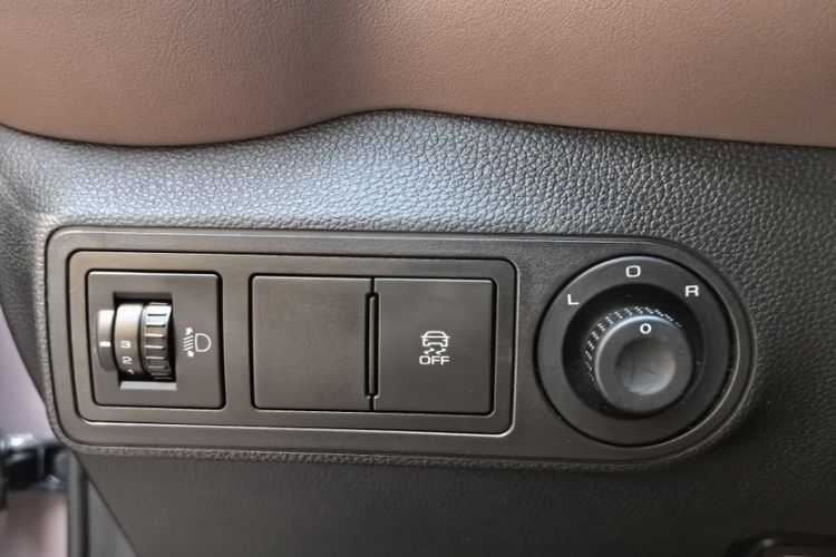 Used Wuling Bingo 2023 333 km Lingxi Connected+ Version Interior 8