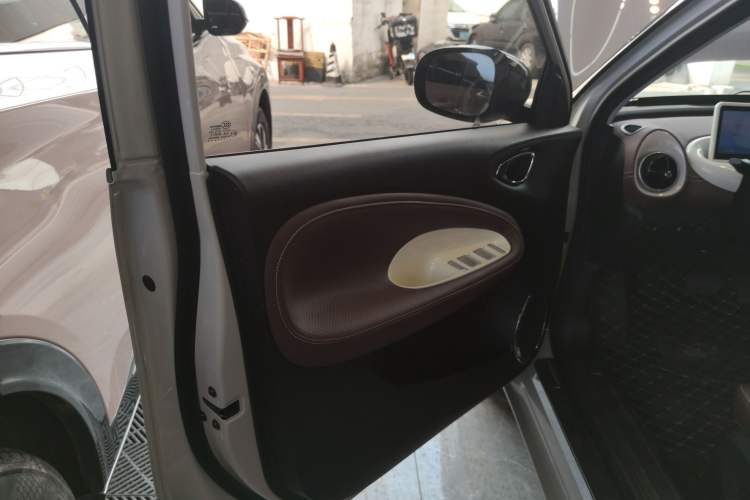 Used Wuling Bingo 2023 410 km Lingxi Deluxe Edition Left Front Door Interior