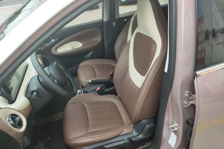 Used Wuling Bingo 2023 203km Comfort Edition Left Front Seat