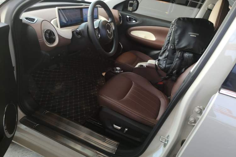 Used Wuling Bingo 2023 410 km Lingxi Deluxe Edition Left Front Seat
