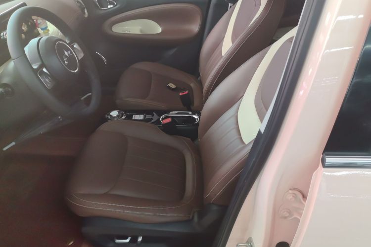 Used Wuling Bingo 2023 410 km Lingxi Deluxe Edition Left Front Seat