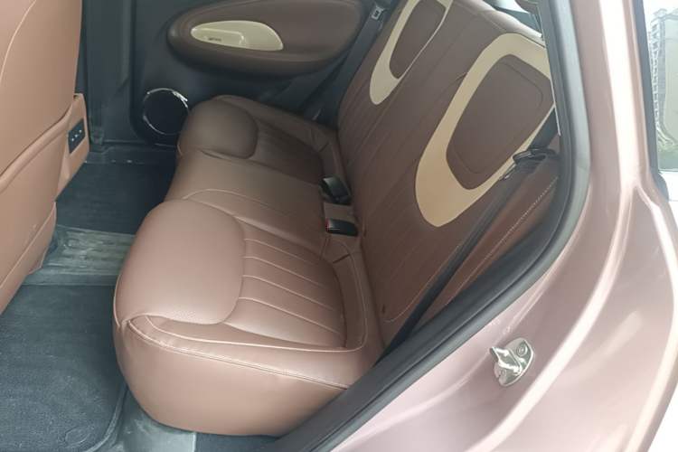 Used Wuling Bingo 2023 333 km Enjoyment Version Left Rear Seat