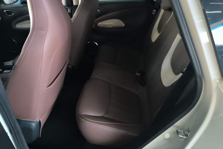 Used Wuling Bingo 2023 410 km Lingxi Deluxe Edition Left Rear Seat