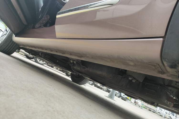 Used Wuling Bingo 2023 203km Comfort Edition Left Side Sill