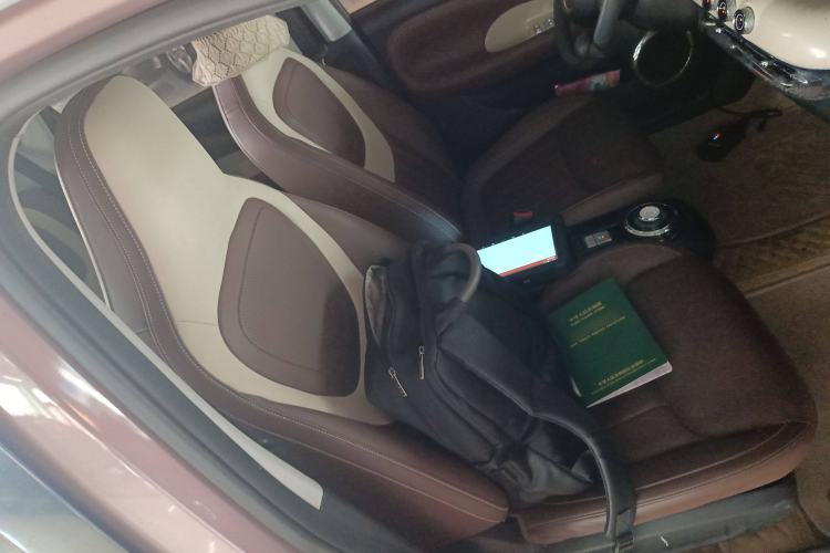 Used Wuling Bingo 2023 333 km Lingxi Connected Version Right Front Seat