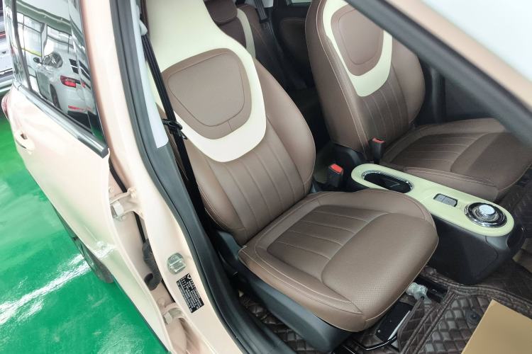 Used Wuling Bingo 2023 410 km Lingxi Deluxe Edition Right Front Seat