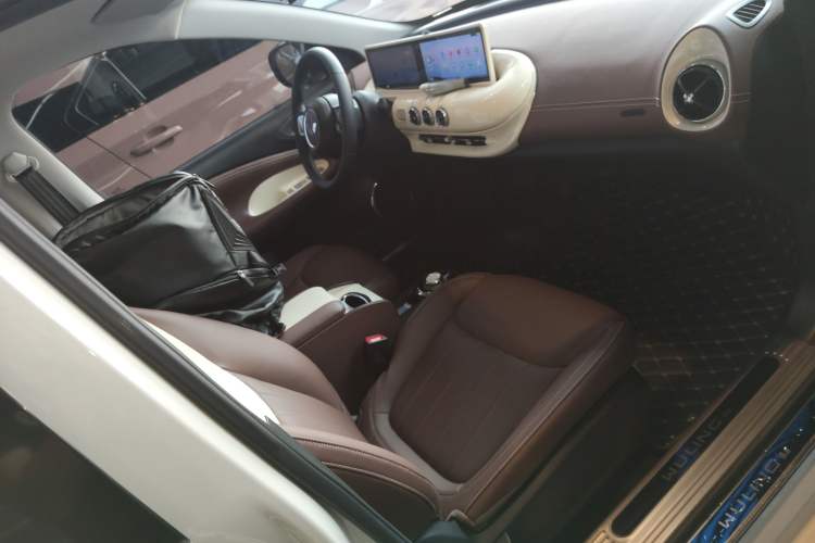 Used Wuling Bingo 2023 410 km Lingxi Deluxe Edition Right Front Seat