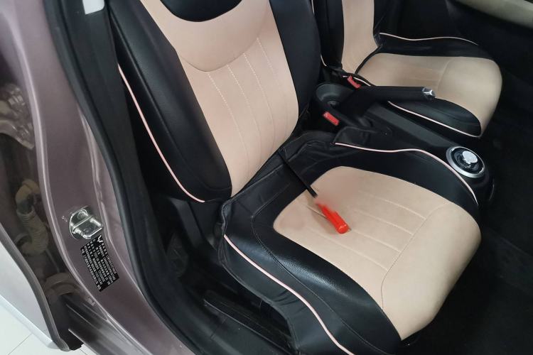 Used Wuling Bingo 2023 203km Light Edition Right Front Seat
