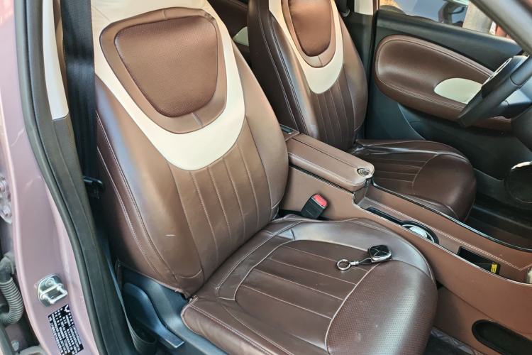 Used Wuling Bingo 2023 333 km Lingxi Connected+ Version Right Front Seat