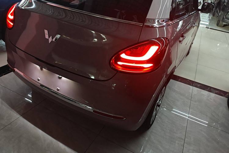 Used Wuling Bingo 2023 333 km Lingxi Connected Version Right Rear Taillight