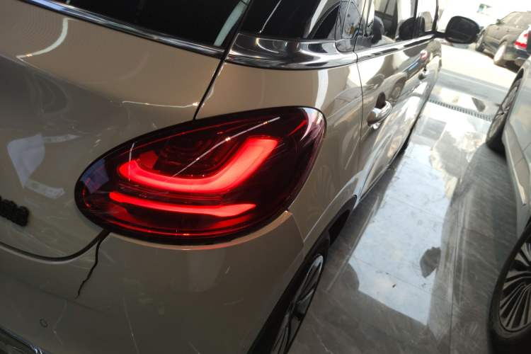Used Wuling Bingo 2023 410 km Lingxi Deluxe Edition Right Rear Taillight