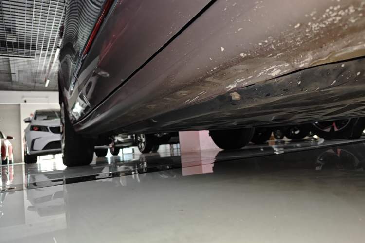 Used Wuling Bingo 2023 333 km Lingxi Connected Version Right Side Sill