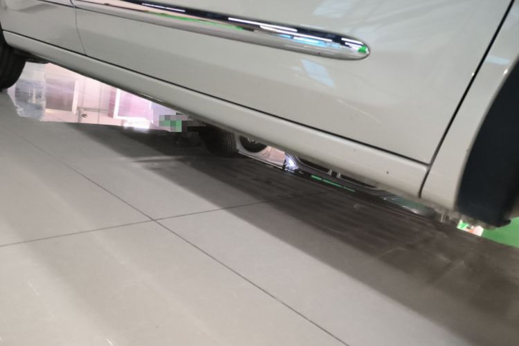 Used Wuling Bingo 2023 410 km Lingxi Deluxe Edition Right Side Sill