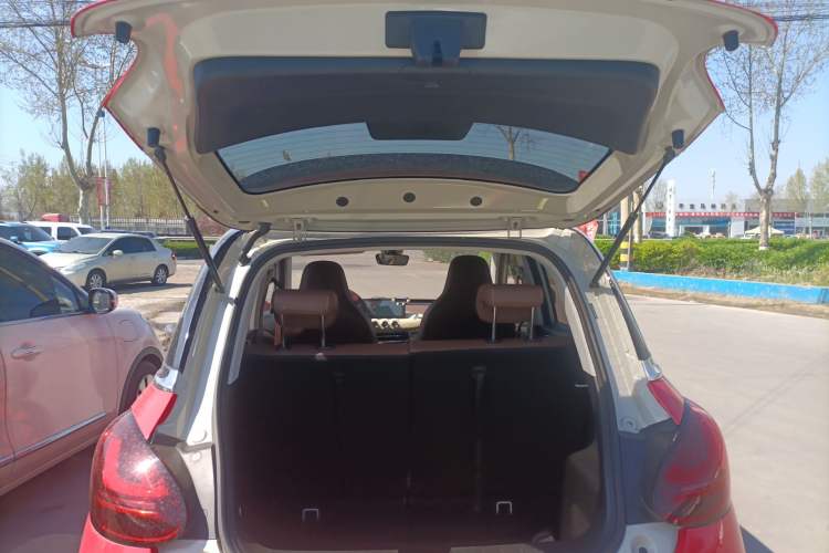 Used Wuling Bingo 2023 203km Comfort Edition Trunk