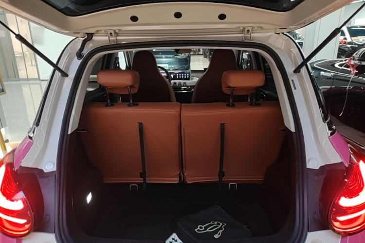 Used Wuling Bingo 2023 333 km Lingxi Connected+ Version Trunk