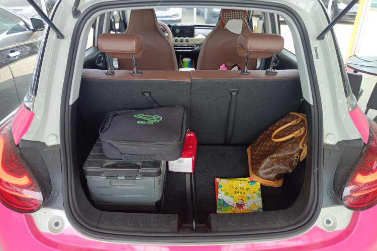 Used Wuling Bingo 2023 333 km Lingxi Connected Version Trunk