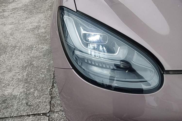 Used Wuling Bingo 2023 203km Comfort Edition Right Front Headlight