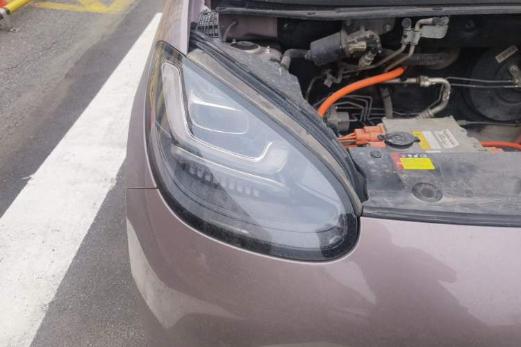 Used Wuling Bingo 2023 333 km Enjoyment Version Right Front Headlight