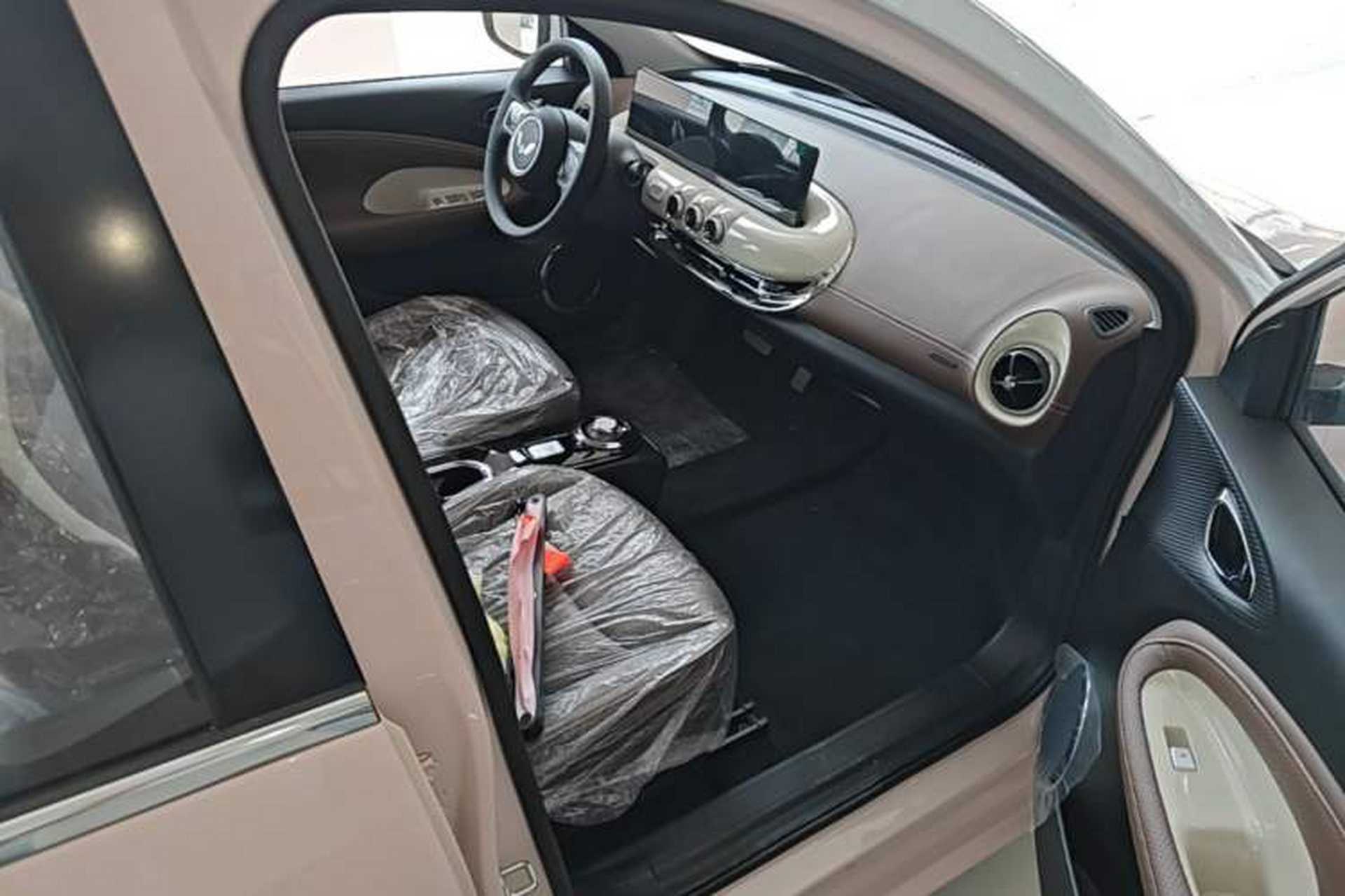 Used Wuling Bingo 2023 410 km Lingxi Deluxe Edition Right Front Seat