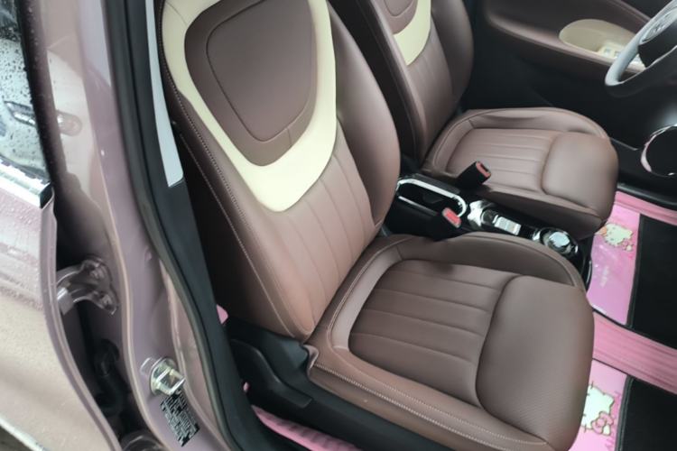 Used Wuling Bingo 2023 333 km Lingxi Connected+ Version Right Front Seat