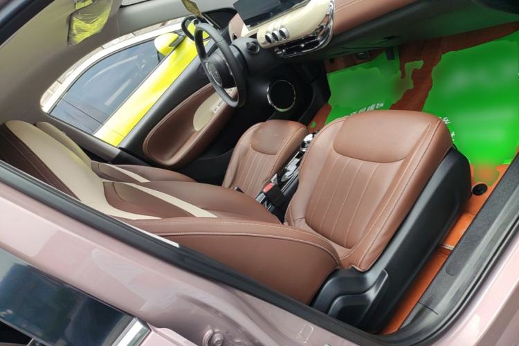 Used Wuling Bingo 2023 333 km Lingxi Connected Version Right Front Seat