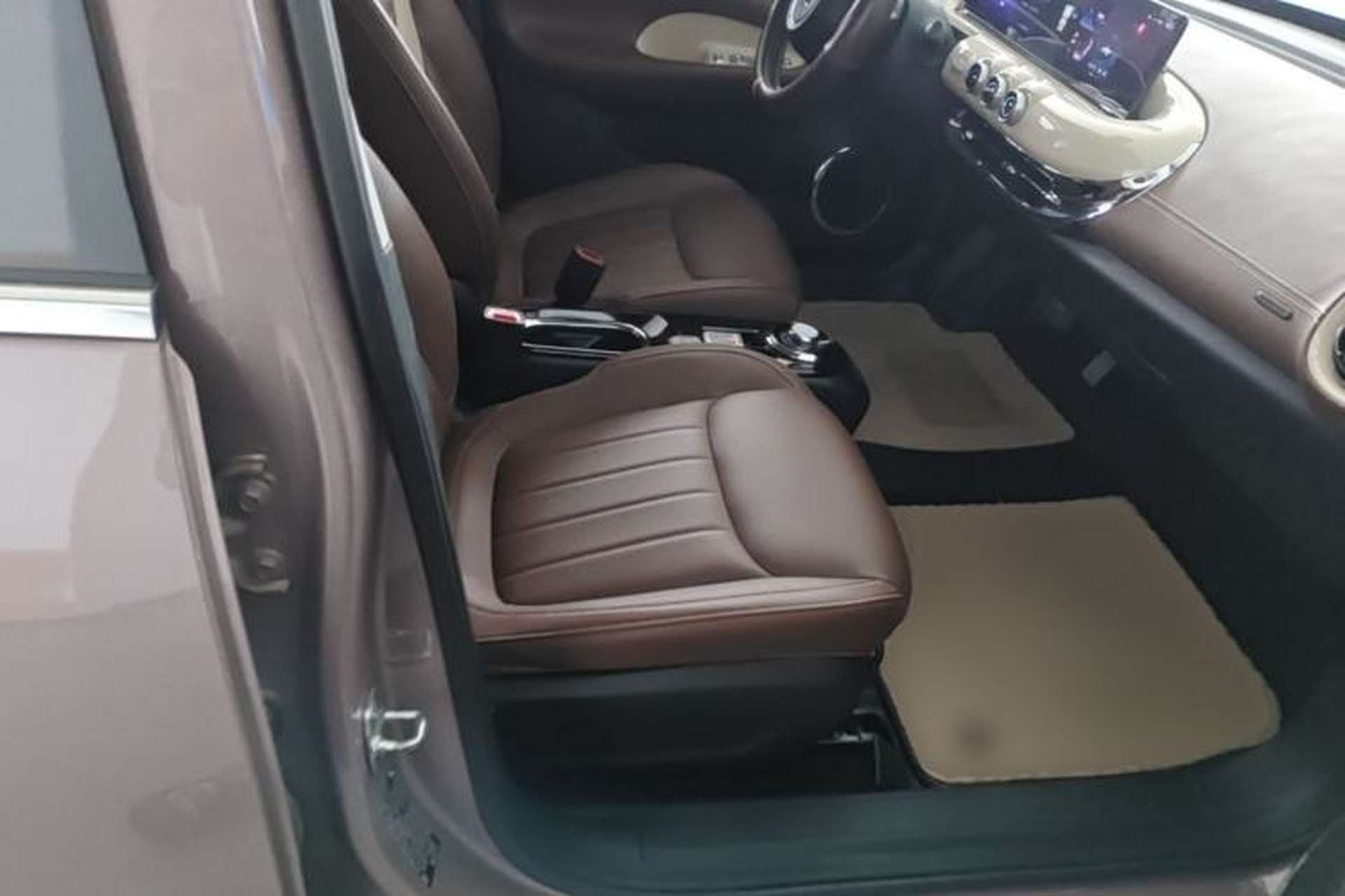 Used Wuling Bingo 2023 333 km Lingxi Connected Version Right Front Seat