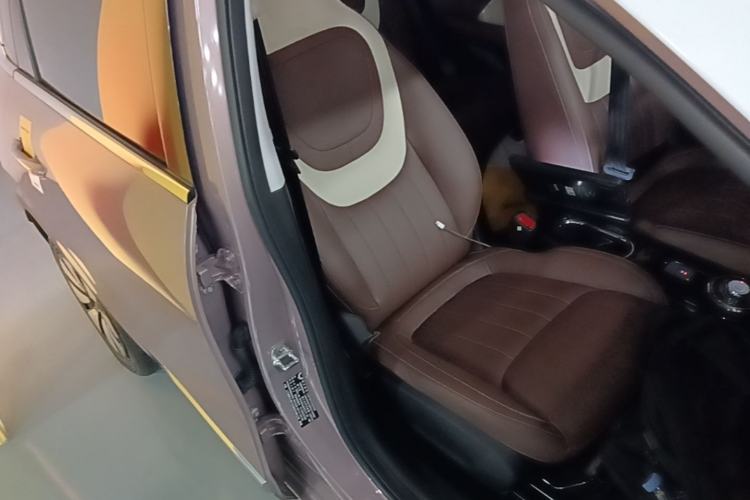 Used Wuling Bingo 2023 333 km Lingxi Connected Version Right Front Seat