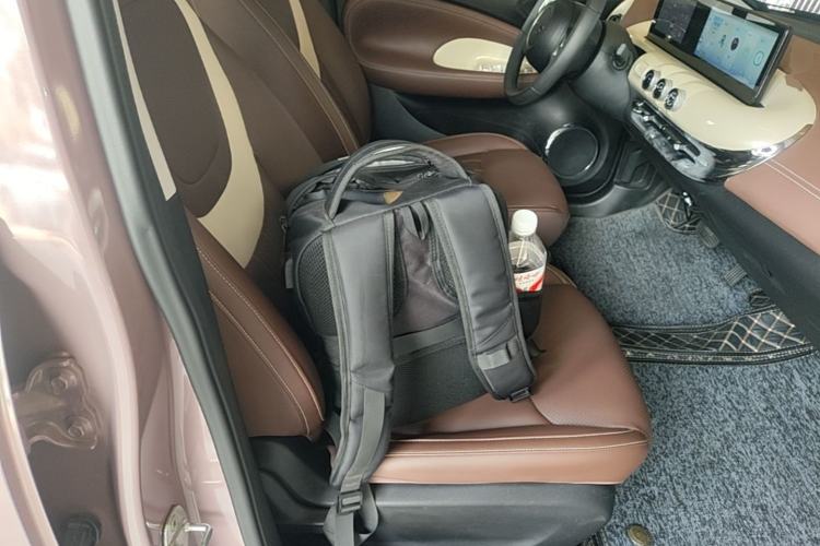 Used Wuling Bingo 2023 203km Comfort Edition Right Front Seat