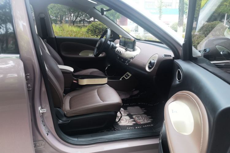 Used Wuling Bingo 2023 333 km Enjoyment Version Right Front Seat