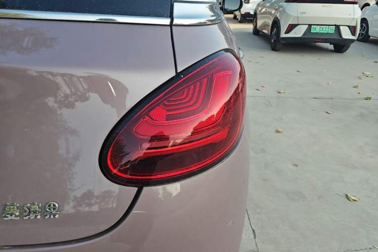Used Wuling Bingo 2023 333 km Lingxi Connected Version Right Rear Taillight