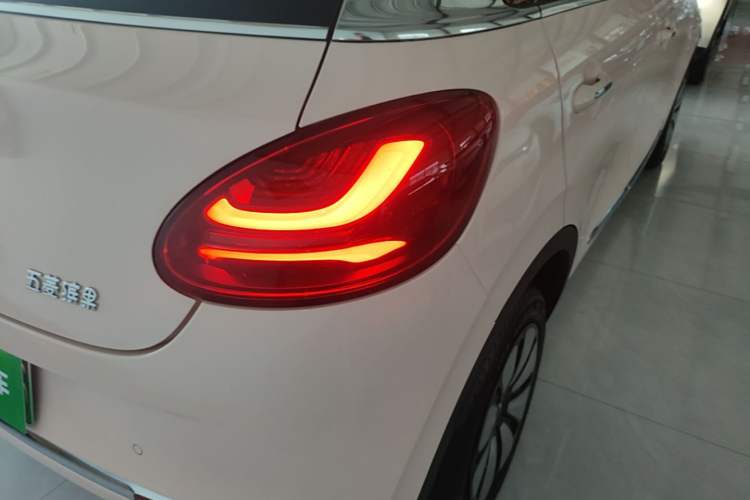 Used Wuling Bingo 2023 410 km Lingxi Deluxe Edition Right Rear Taillight
