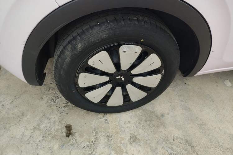 Used Wuling Bingo 2023 333 km Enjoyment Version Right Rear Wheel Hub