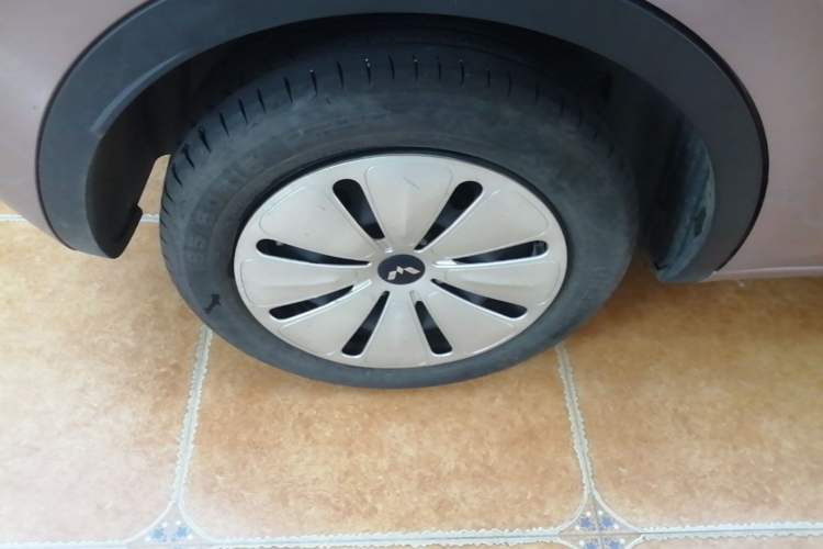 Used Wuling Bingo 2023 203km Light Edition Right Rear Wheel Hub