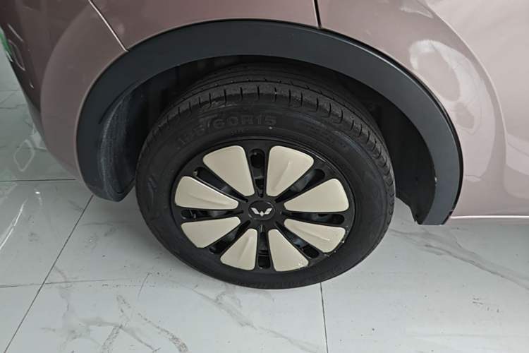 Used Wuling Bingo 2023 333 km Enjoyment Version Right Rear Wheel Hub