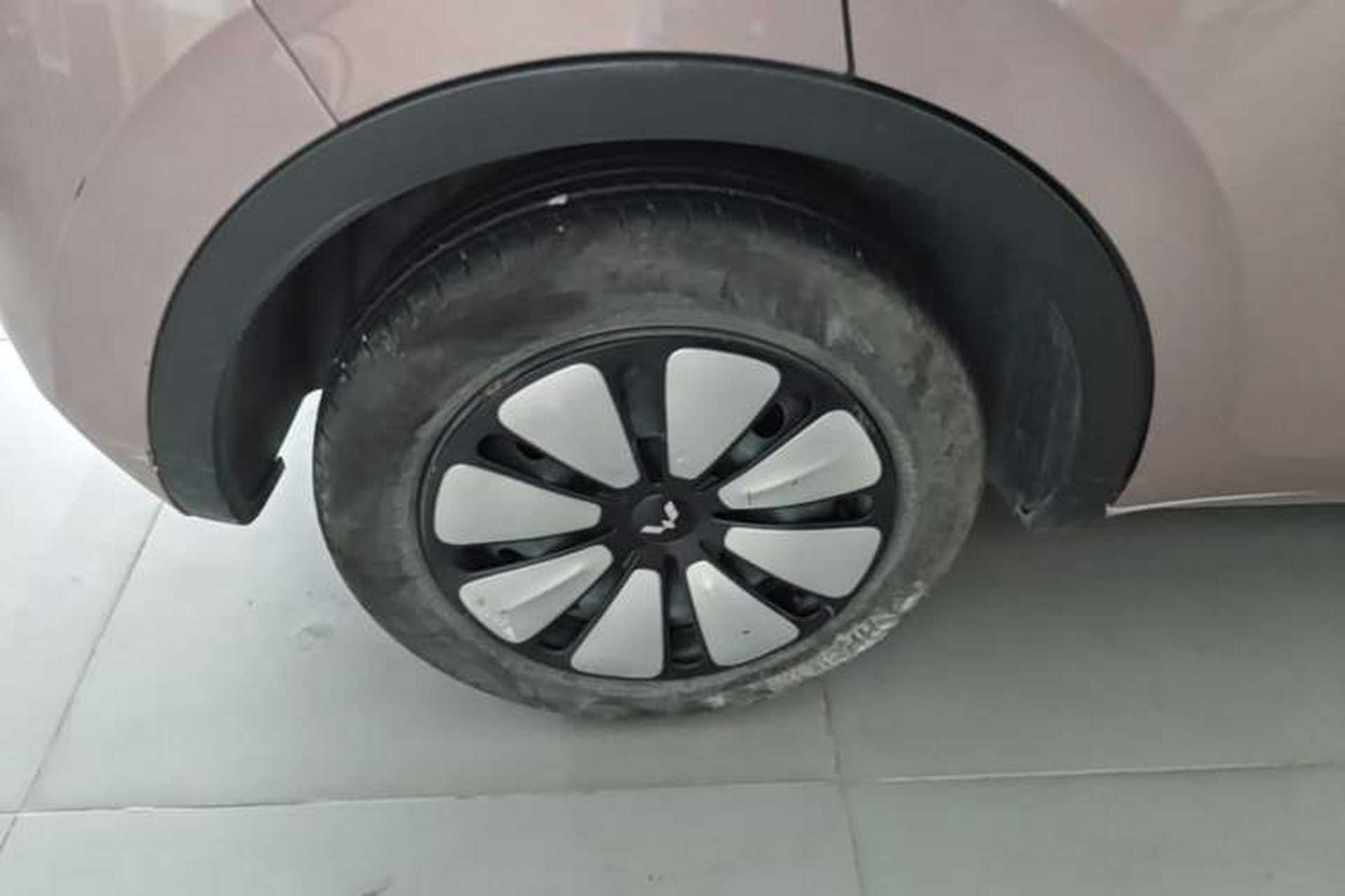 Used Wuling Bingo 2023 333 km Lingxi Connected Version Right Rear Wheel Hub