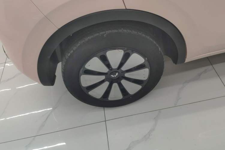 Used Wuling Bingo 2023 333km Enjoy+ Version Right Rear Wheel Hub